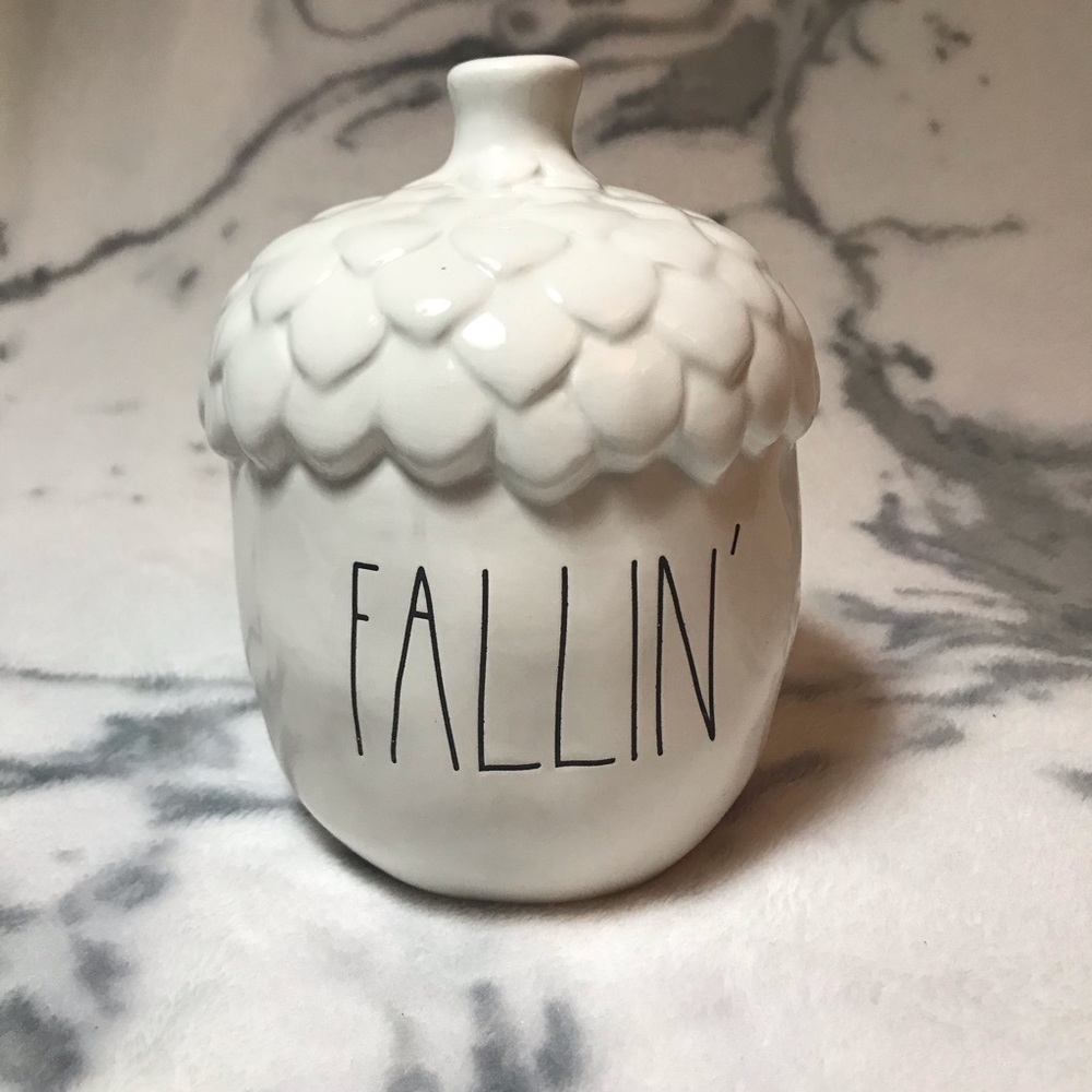 Rae Dunn Fallin’ Acorn